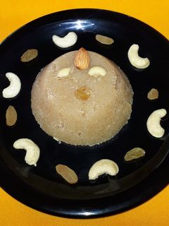 प्रसादाचा शिरा (prasadacha shira recipe in marathi) रेसिपी चे मुख्य फोटो