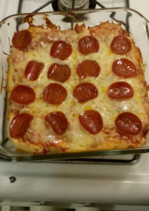 A picture of Easy deep dish pizza.