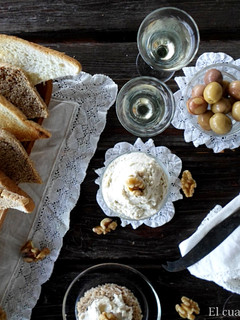 Una foto de Paté de quesos y nueces