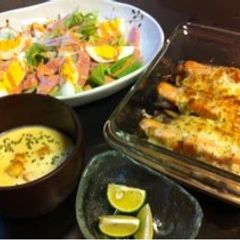 A picture of Easy Baked Autumn Salmon and Mushrooms with Mayonnaise.