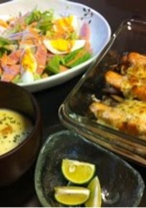 A picture of Easy Baked Autumn Salmon and Mushrooms with Mayonnaise.