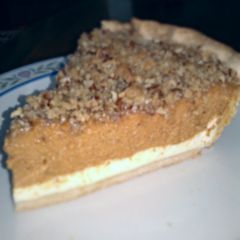 A picture of Layered Pumpkin Pie.