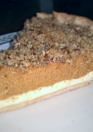 A picture of Layered Pumpkin Pie.