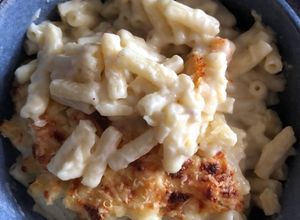 Una foto de Mac and Cheese