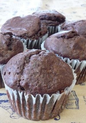 A picture of Oil- and Egg-free Tofu Cocoa Muffins.