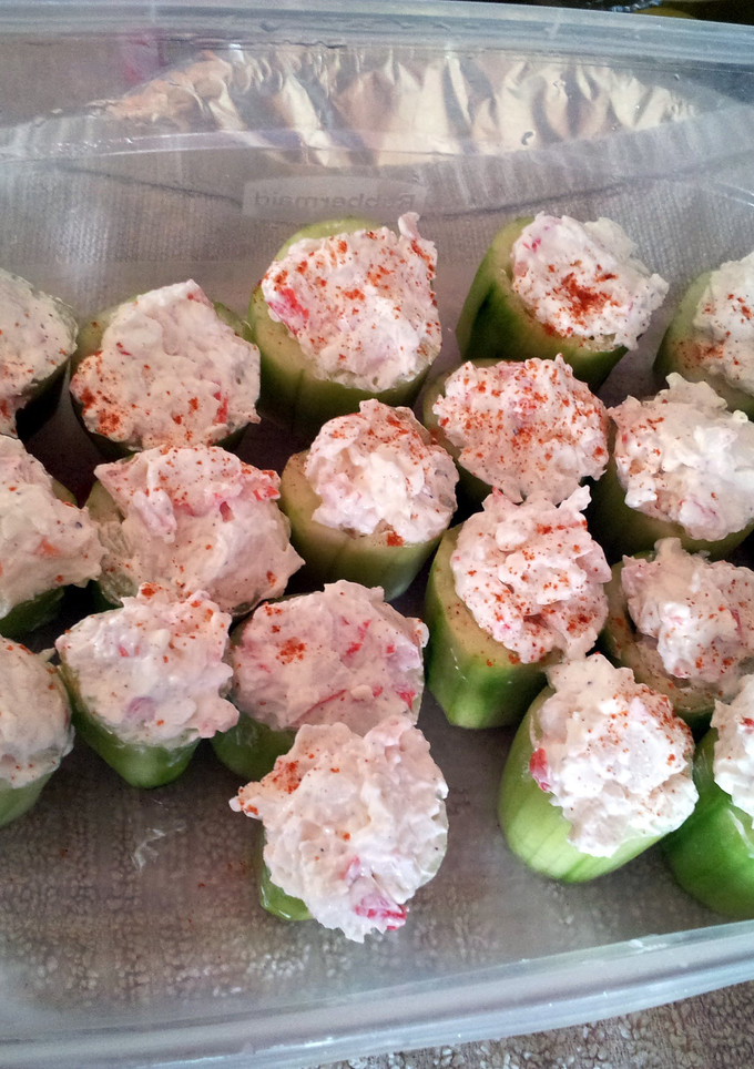 A picture of Cucumber stuffed with spicy crab.