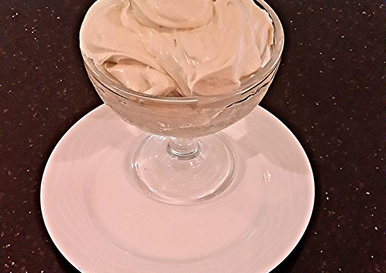 How to Prepare Appetizing White Chocolate Ganache Whipped Frosting / Filling