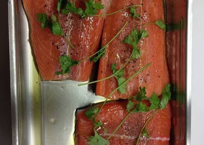 Recipe of Any-night-of-the-week Baked salmon with sticky rice and roasted broccoli.