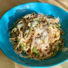 Una foto de ✨Carbonara Spaghetti with Asparagus