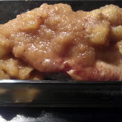 A picture of Pork Chops N Applesauce.