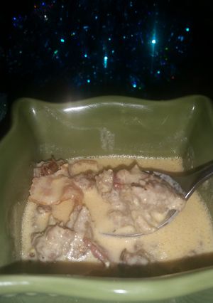 A picture of Low carb bacon cheeseburger soup.