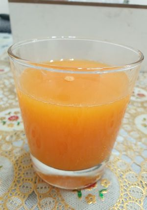 ઓરેન્જ જ્યુસ (Orange Juice Recipe In Gujarati) રેસીપી મુખ્ય ફોટો