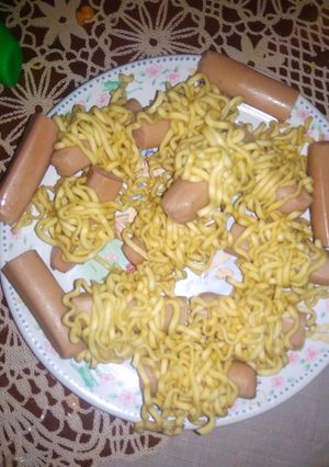 Foto resep Mie sosis ala emak berdaster #5resepterbaruku