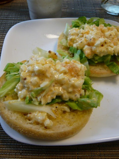 A picture of Muffins with Fluffy Egg Salad.