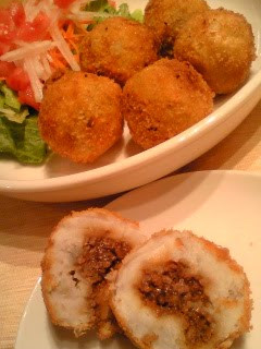 A picture of Meat-miso Stuffed Taro Root Croquettes.