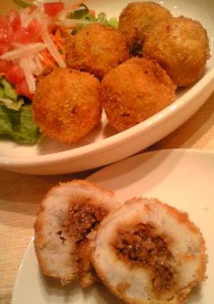 A picture of Meat-miso Stuffed Taro Root Croquettes.