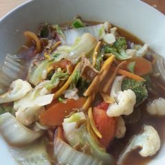 A picture of Stir​fry mixed vegetables with chanterelle.