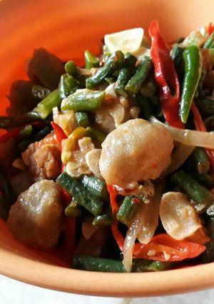 Foto resep Tumis Bakso Kacang Panjang (Simple)