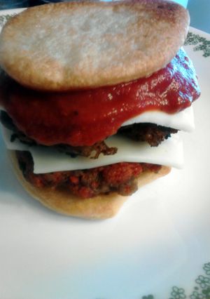 A picture of Ultimate Pepperoni Pineapple Pizza Burgers.