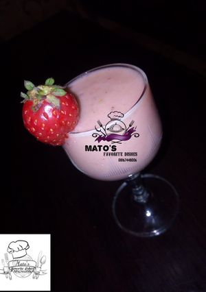 A picture of Strawberry smoothie.