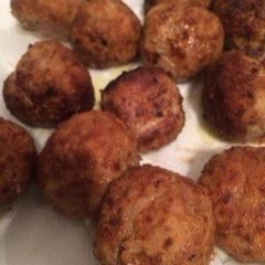 A picture of Italian Meatballs (Polpetta).