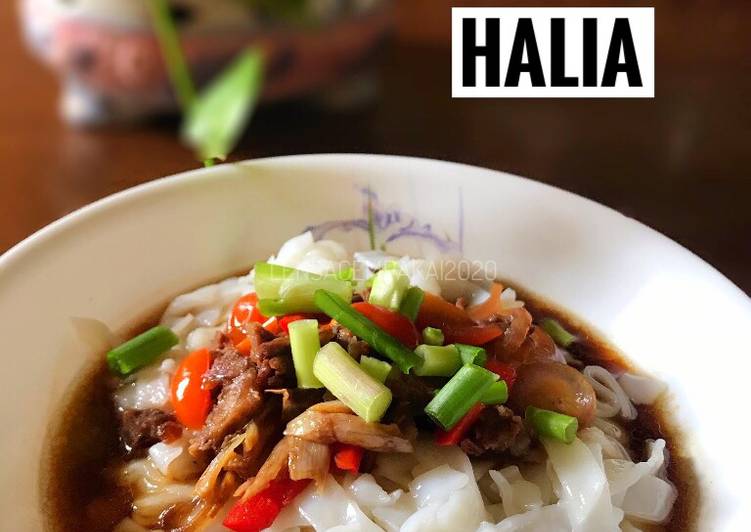 Simple Way to Make Quick Kuay Teow Daging Halia