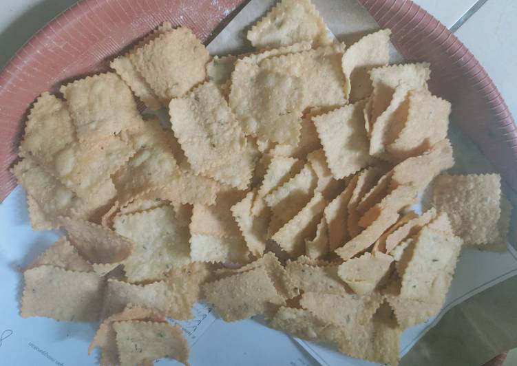 Resep Kue bawang crispy Jadi, Bisa Manjain Lidah