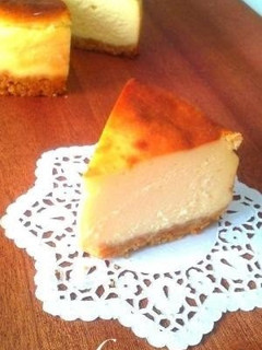 A picture of Dense and Rich Baked Cheesecake.