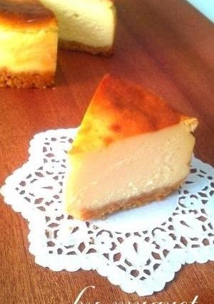 A picture of Dense and Rich Baked Cheesecake.