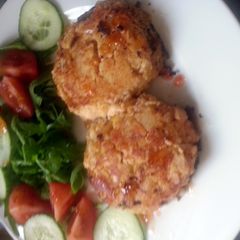 A picture of Chicken, Mango and chickpea burgers.