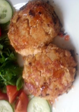 A picture of Chicken, Mango and chickpea burgers.