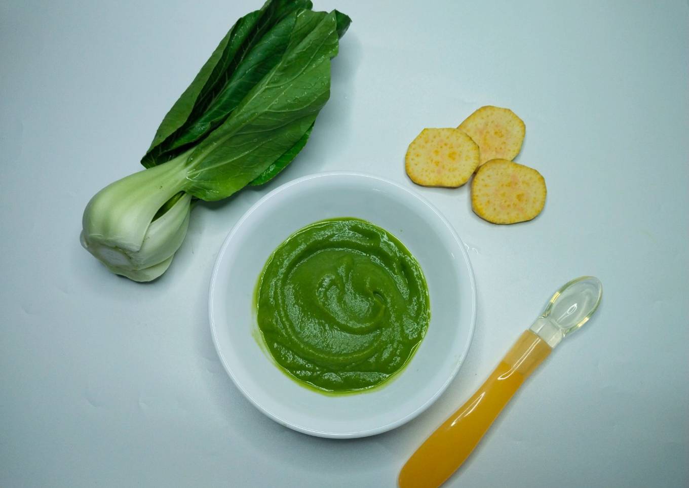 MPASI Puree Pakcoy, Ubi manis, & Daging ayam (6M)