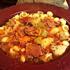 A picture of Sweet Hambone Soup.