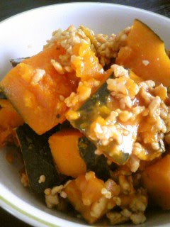 A picture of Braised Chicken Soboro and Kabocha Squash.