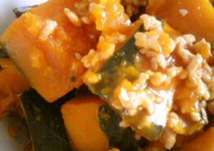 Recipe of Braised Chicken Soboro and Kabocha Squash in 32 Minutes for Beginners