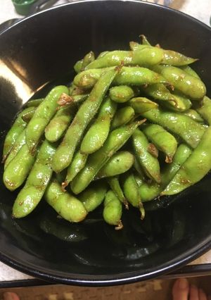 A picture of Spicy Stir-Fried Edamame.