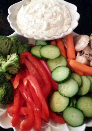 A picture of Aunt Kathie's veggie dip.