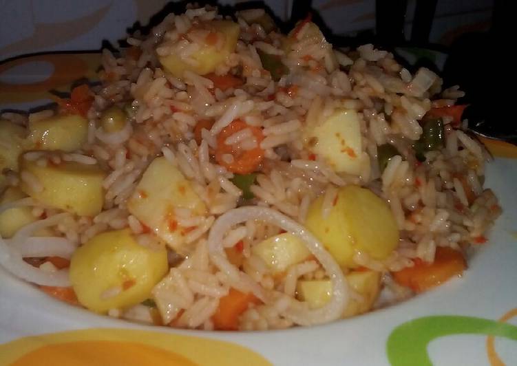 Step-by-Step Guide to Make Any-night-of-the-week Jollof rice with potato