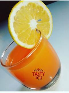 A picture of Carrot juice.