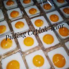รูปของ Puding Ceplok Telor