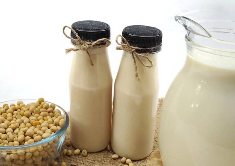 Cara Gampang Menyiapkan Soy Milk Homade (Susu Kedelai) yang Lezat Sekali