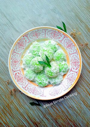 Foto resep Kelepon Tepung Ketan Isi Gula Merah