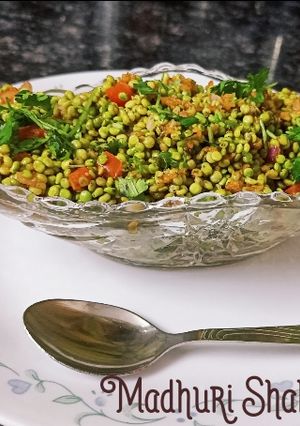 लज्जतदार हुरडा भेळ (Hurda Bhel Recipe In Marathi) रेसिपी चे मुख्य फोटो 