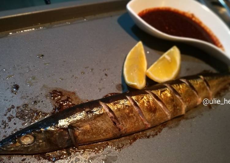 Grilled ikan sanma ala sushi tei