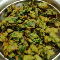 Spinach moong dal pakoda A picture of Spinach moong dal pakoda.