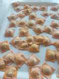 Ravioli impasto alle carote con ripieno di ricotta e spinaci