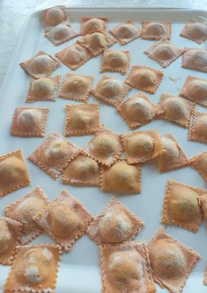 Foto di Ravioli impasto alle carote con ripieno di ricotta e spinaci