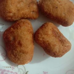 A picture of Cheeses potato chicken kabab.