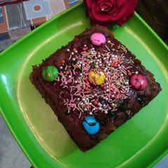A picture of Biscuit cake.