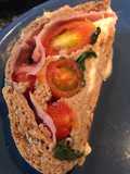Rollo integral de tomates cherry - Rocambole de tomates cherry